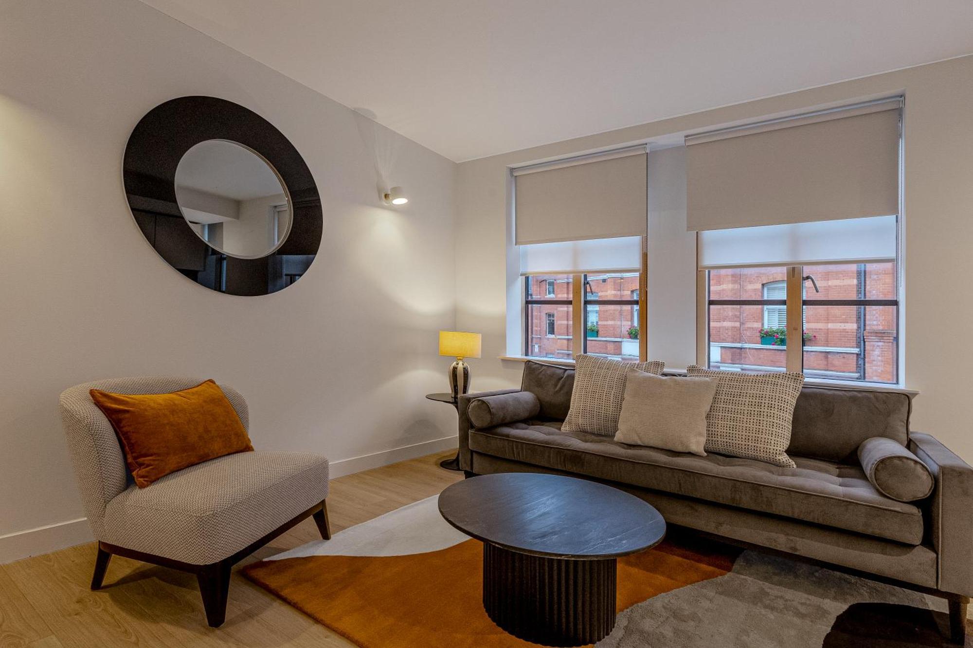 Central Servised Apartments On Artillery Lane Лондон Екстериор снимка